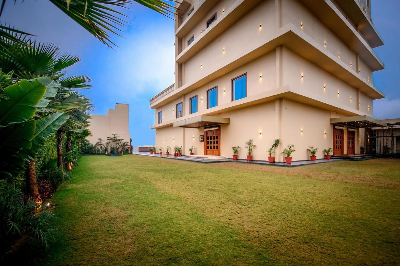 Best Western Kapurthala Town Exteriör bild