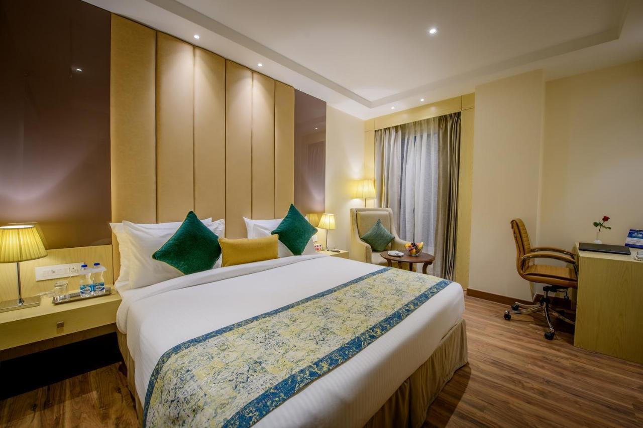 Best Western Kapurthala Town Exteriör bild