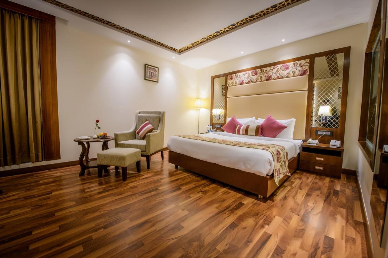 Best Western Kapurthala Town Exteriör bild