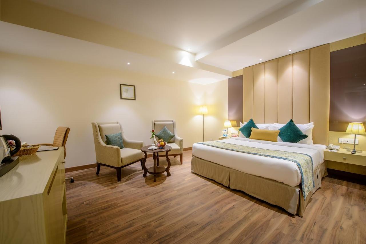 Best Western Kapurthala Town Exteriör bild